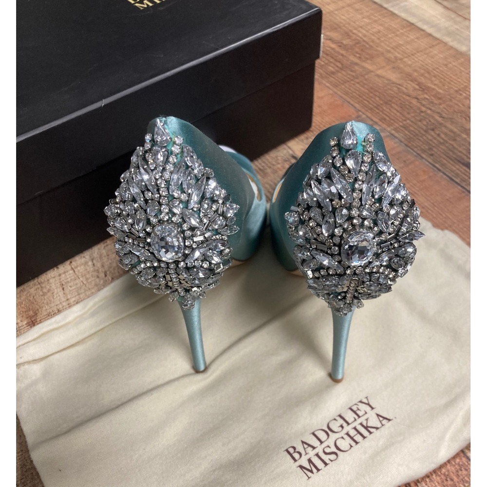 Badgley Mischka Kiara Satin Crystal Embellished Peep Toe Pump Blue 7.5M NEW - Picture 2 of 8